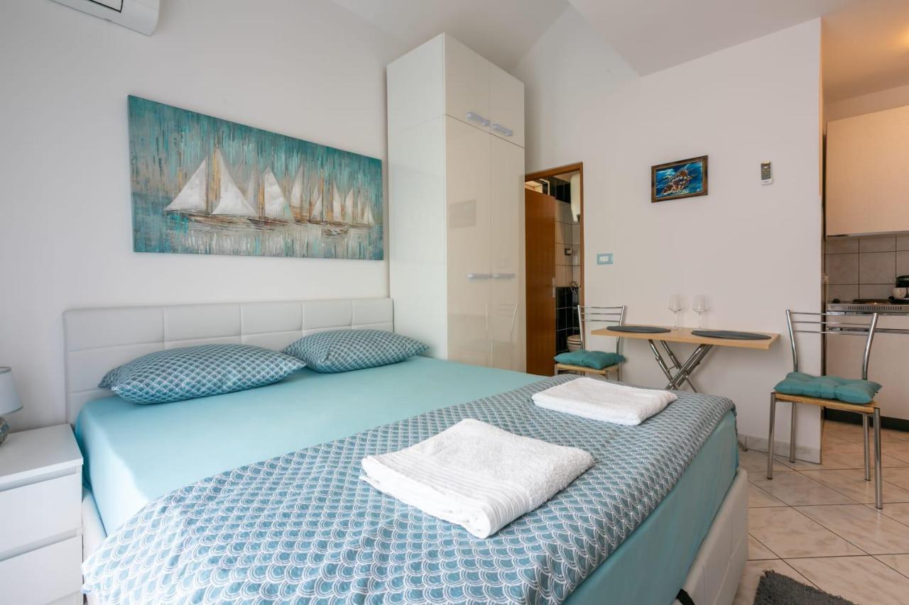Apartmani Tena Selce Eksteriør bilde