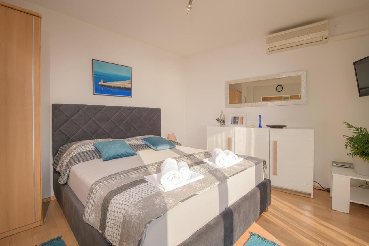 Apartmani Tena Selce Eksteriør bilde