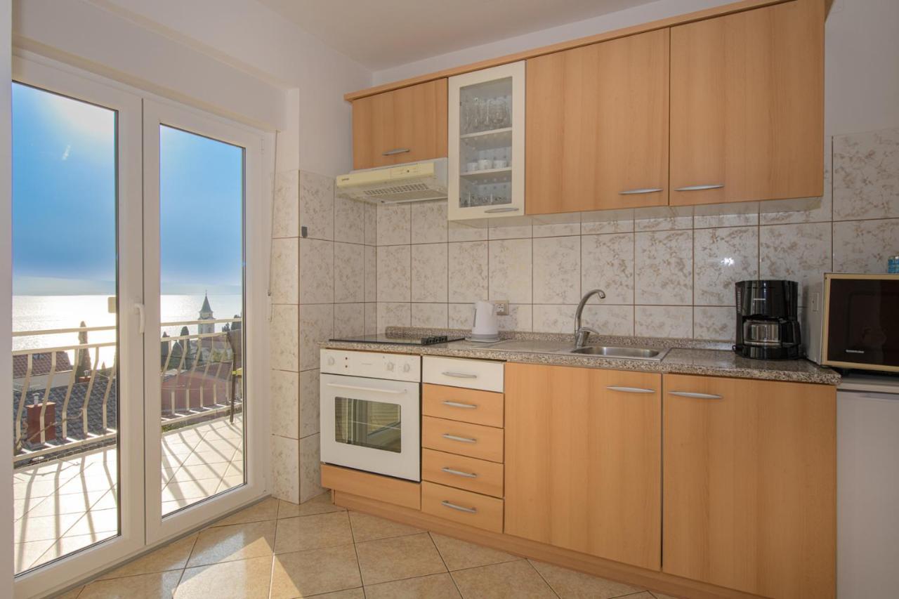 Apartmani Tena Selce Eksteriør bilde